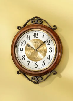 BADER Wanduhr im Nostalgie-Design BRAUN