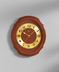 Clearance BADER Wanduhr mit Funkuhrwerk NUSSBAUM